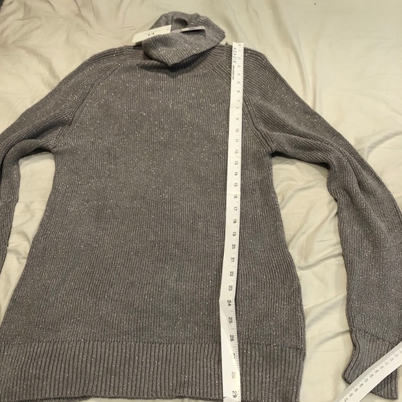 NWT H Halston Grey Turtleneck Sweater Silver Tunic - Picture 6 of 7